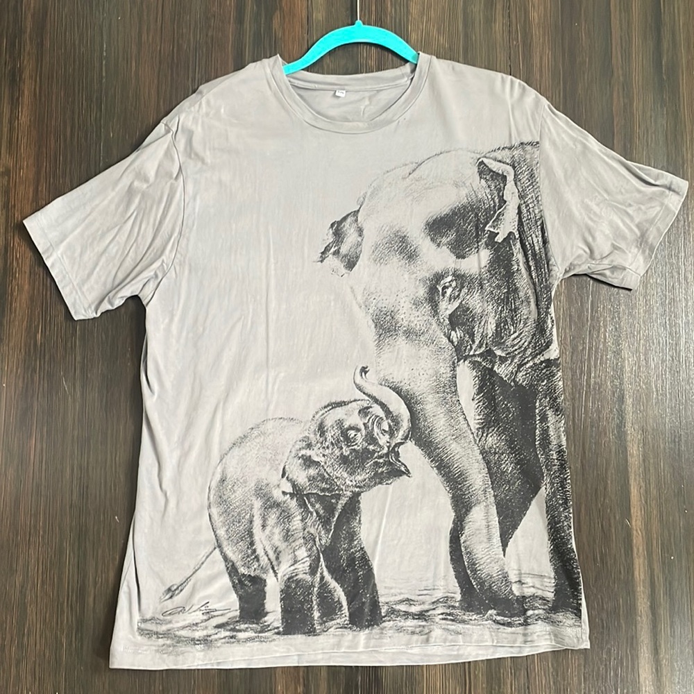 Men’s Graphic Elephant Tee- Wildlife Foundation